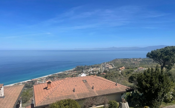 Appartamento a Zambrone con Vista Mare