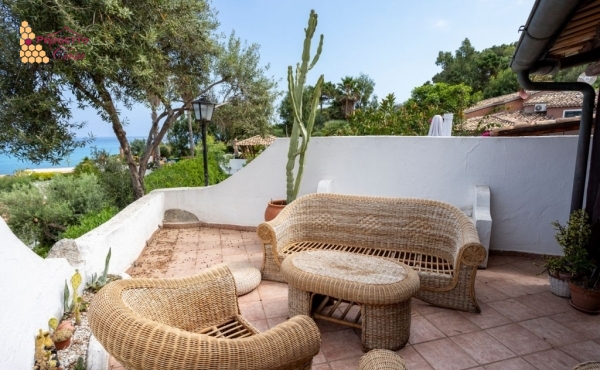 Villa Esclusiva in Prima Linea sul mare a Parghelia