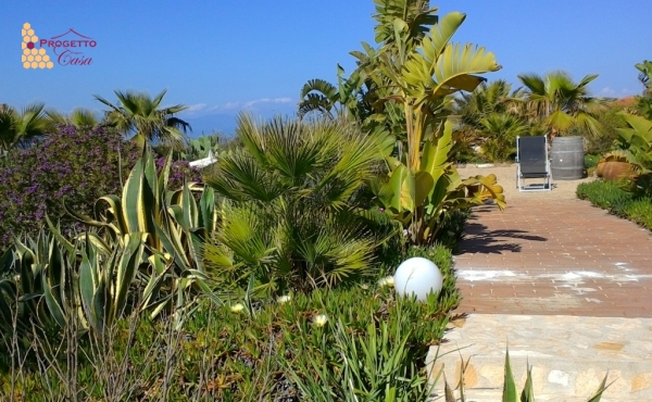 Villa di Lusso con Vista Mare