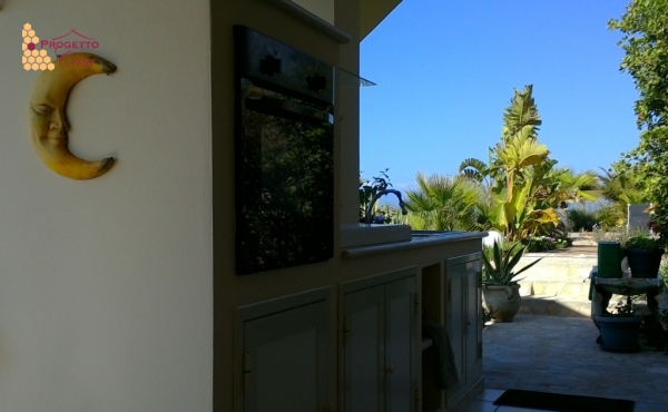 Villa di Lusso con Vista Mare