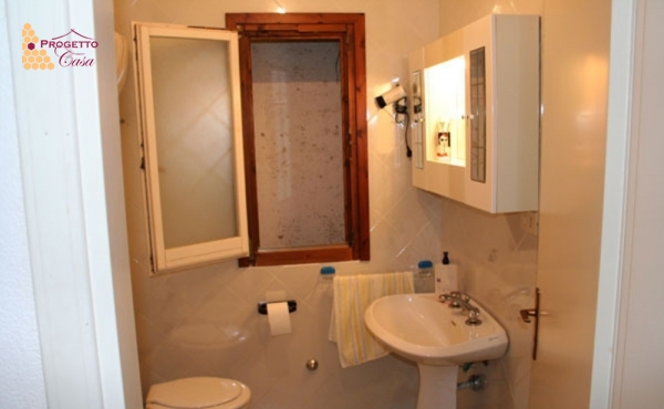 Villa con vista panoramica e accesso alla spiaggia 